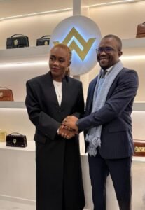 Paris : la marque ivoirienne ALIWAX inaugure son showroom de maroquinerie